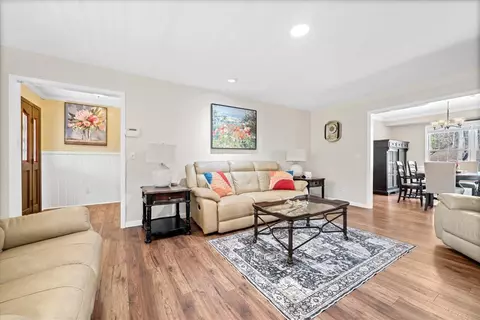 Living - 110 Singing Waters Dr, Seneca, SC 29672 photo 1 of 4