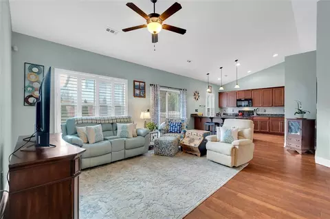 321 Sliding Rock Dr, Pendleton, SC 29670 photo 2