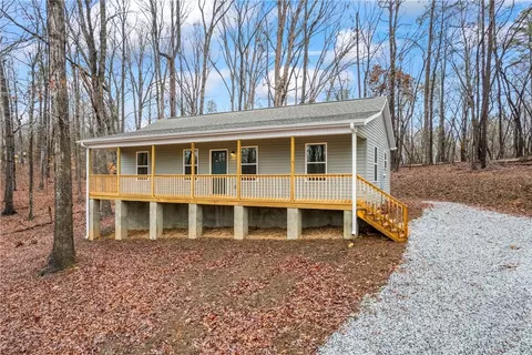 308 Green Oaks Dr, Westminster, SC 29693