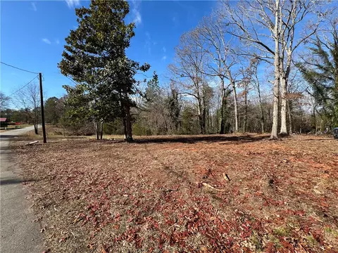 125 B D Johnston Rd, Central, SC 29630 photo 3