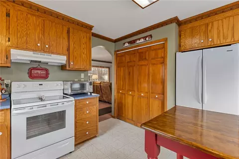 Kitchen - 220 Goodrich St, Honea Path, SC 29654 photo 2 of 4