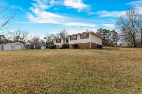 Exterior - 220 Goodrich St, Honea Path, SC 29654 photo 5 of 5