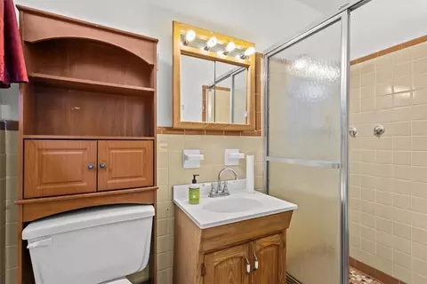 Bath - 2213 E River St, Anderson, SC 29621 photo 2 of 2