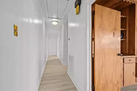Entry Way - 2213 E River St, Anderson, SC 29621 photo 2 of 3