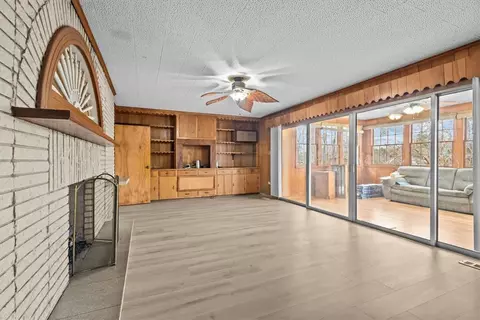 Living - 2213 E River St, Anderson, SC 29621 photo 4 of 5