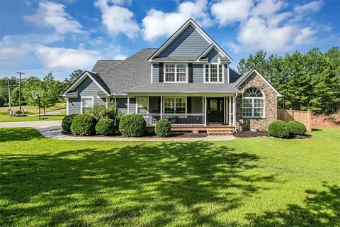 103 Timberstone Trl, Six Mile, SC 29682
