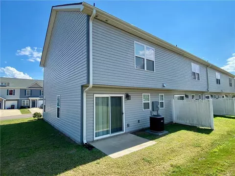 Exterior - 400 Bee Cove Way, Pendleton, SC 29670 photo 2 of 3