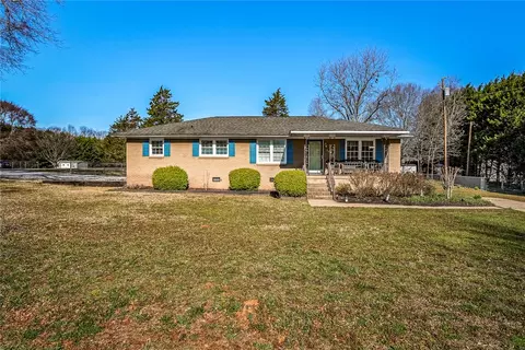1503 Levis Smith Rd, Pendleton, SC 29670