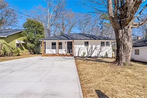 9 Merlocke Dr, Greenville, SC 29607