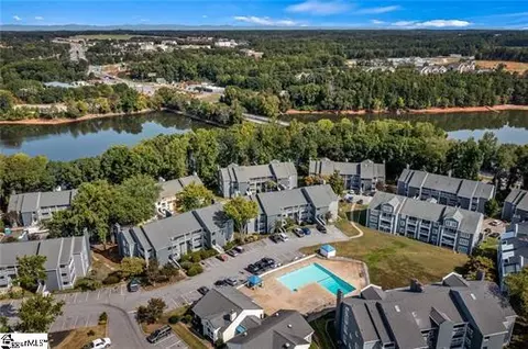 509 Northlake Dr, Anderson, SC 29625