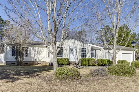 150 Spring Lake Dr, Greenwood, SC 29649