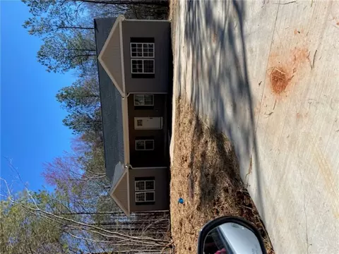472 Cedar Hill Rd, Six Mile, SC 29682