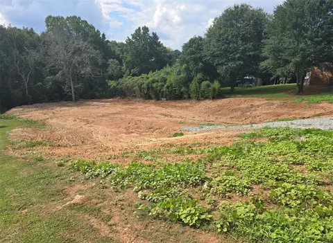 12 Boggs Rd, Liberty, SC 29657