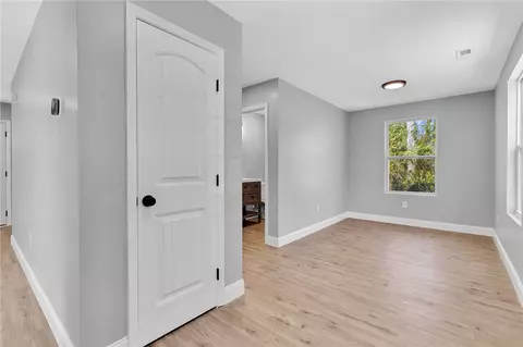 Entry Way - 1507 Bennett Dr, Anderson, SC 29621 photo 2 of 4
