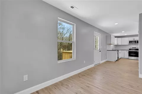 Entry Way - 1507 Bennett Dr, Anderson, SC 29621 photo 4 of 4