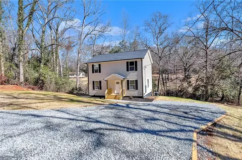 Exterior - 1507 Bennett Dr, Anderson, SC 29621 photo 9 of 9