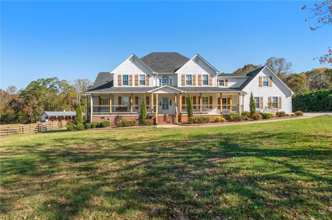 132 Lake Rd, Easley, SC 29642