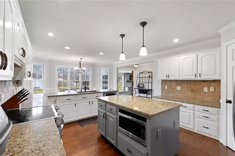 Kitchen - 132 Lake Rd, Easley, SC 29642 photo 3 of 4