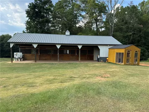Exterior - 132 Lake Rd, Easley, SC 29642 photo 7 of 7