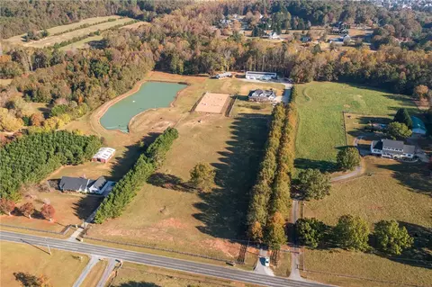 View/Area - 132 Lake Rd, Easley, SC 29642 photo 1 of 2