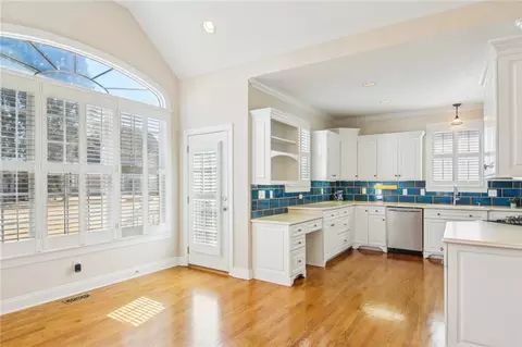 Kitchen - 115 Wenlock Ct, Easley, SC 29642 photo 3 of 7