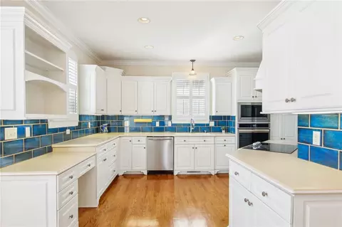 Kitchen - 115 Wenlock Ct, Easley, SC 29642 photo 4 of 7