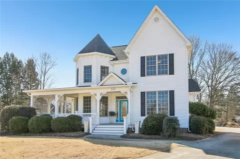 Exterior - 115 Wenlock Ct, Easley, SC 29642 photo 2 of 14