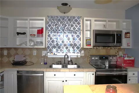 Kitchen - 281 Rivers Edge Dr, Easley, SC 29642 photo 1 of 4