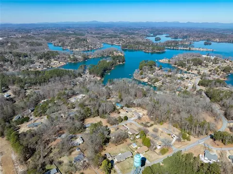105 Hillcrest Ct, Seneca, SC 29672 photo 14