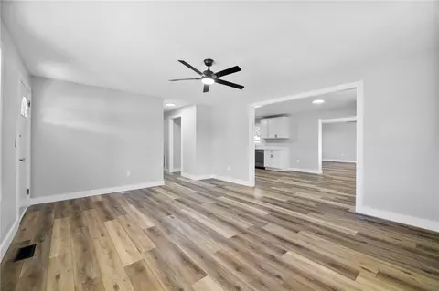 10 Lee St, Honea Path, SC 29654 photo 4