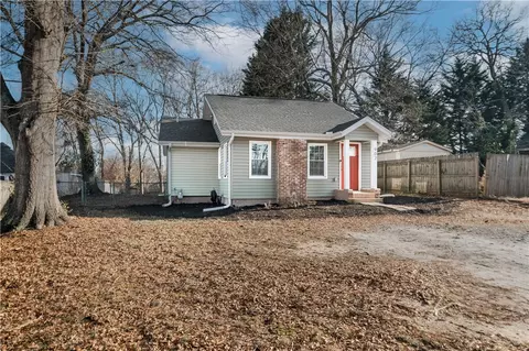 Exterior - 902 E 2 Ave, Easley, SC 29640 photo 2 of 7