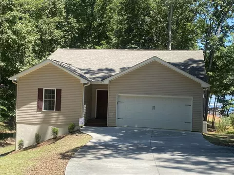 464 Greenleaf Dr, Lavonia, GA 30553