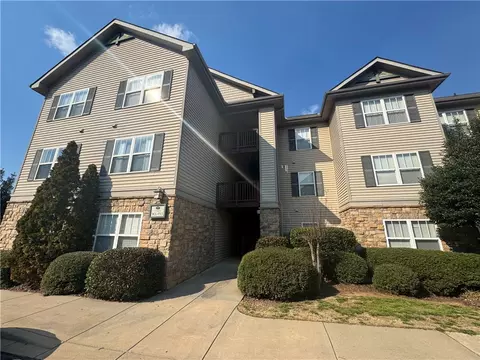 932 Harts Cove Way, Seneca, SC 29678