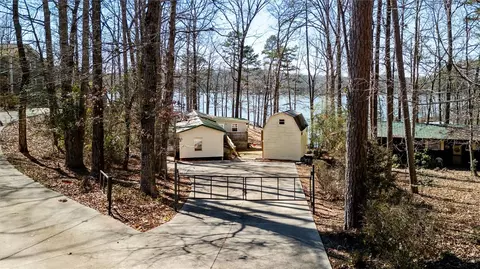 194 Port Bass Dr, Fair Play, SC 29643
