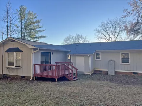 217 Amanda Dr, Central, SC 29630 photo 3