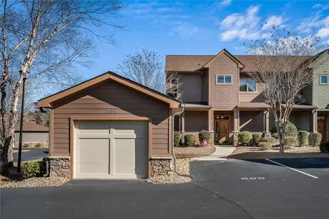 606 Driftwood Ln, West Union, SC 29696