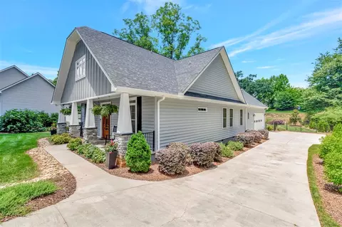 303 E South 4th St, Seneca, SC 29678 photo 38