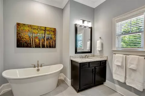 303 E South 4th St, Seneca, SC 29678 photo 16