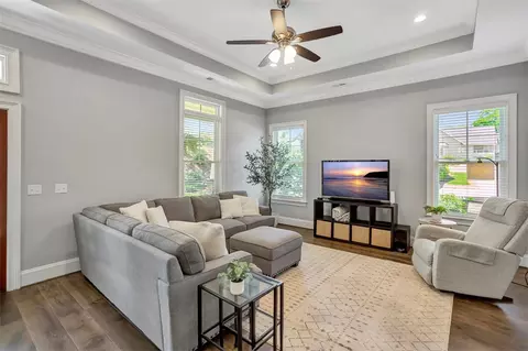 303 E South 4th St, Seneca, SC 29678 photo 7