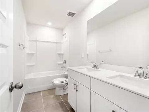 Bath - 704 Whitebark Dr, Pendleton, SC 29670 photo 6 of 6