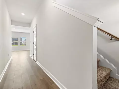 Entry Way - 704 Whitebark Dr, Pendleton, SC 29670 photo 2 of 5
