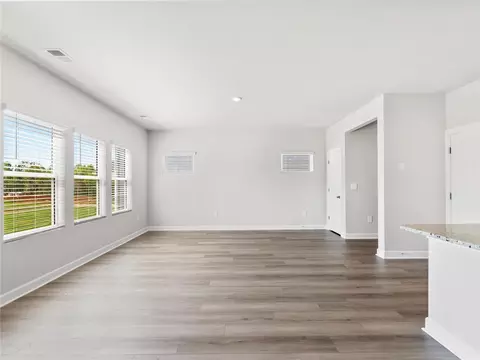 Living - 704 Whitebark Dr, Pendleton, SC 29670 photo 3 of 3