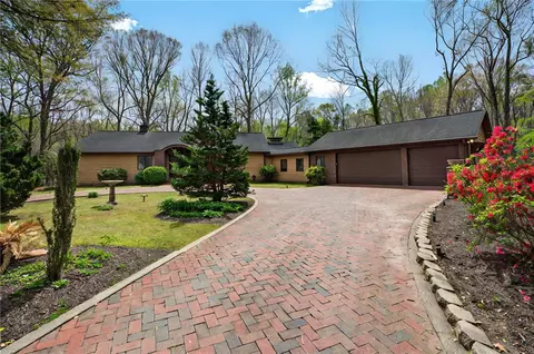 155 Cherokee Trl, Easley, SC 29640