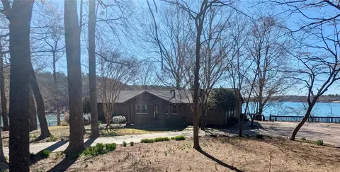 11041 Lake Ridge Ln, Seneca, SC 29678