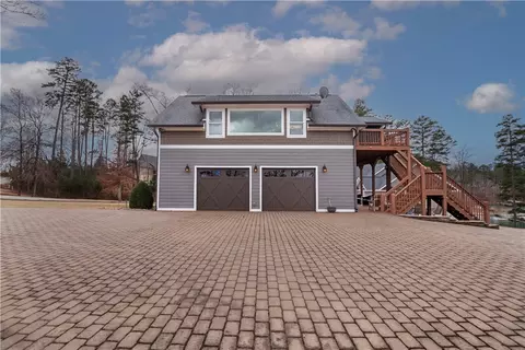 815 Barefoot Cove Dr, West Union, SC 29696