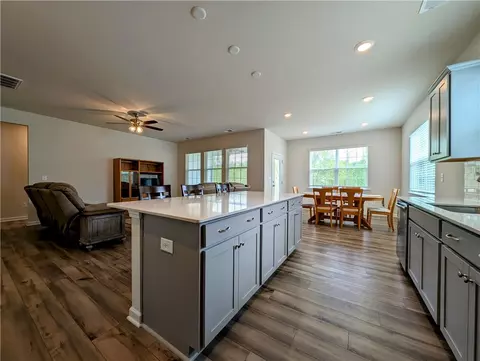 Kitchen - 344 Sliding Rock Dr, Pendleton, SC 29670 photo 4 of 4
