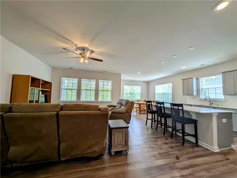 Living - 344 Sliding Rock Dr, Pendleton, SC 29670 photo 1 of 1