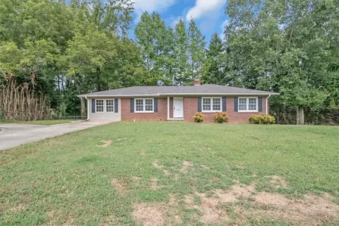 207 Forest Dr, Easley, SC 29642