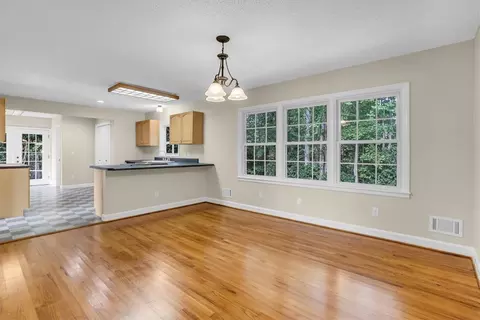 207 Forest Dr, Easley, SC 29642 photo 10