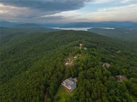 277 Jocassee Rdg, Salem, SC 29676
